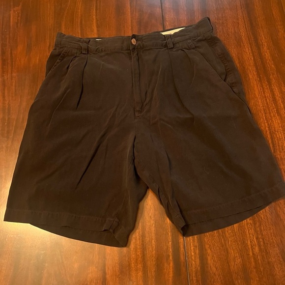 Tommy Bahama Black Flat Front Shorts - 34W - Picture 1 of 3